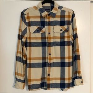 Patagonia Plaid Flannel Button Down